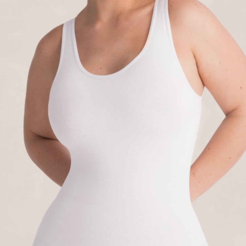 Shapermint  SZ L White Fitted Sleeveless Tank Top